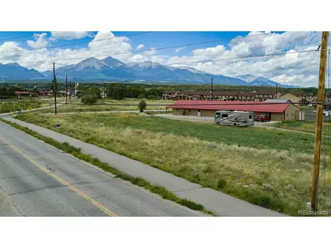 110 Halleys Ave, Salida, CO 81201