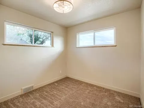 Bedroom - 3699 Grape St, Denver, CO 80207 photo 3 of 5