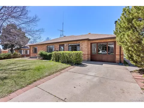 787 Scranton St, Aurora, CO 80011
