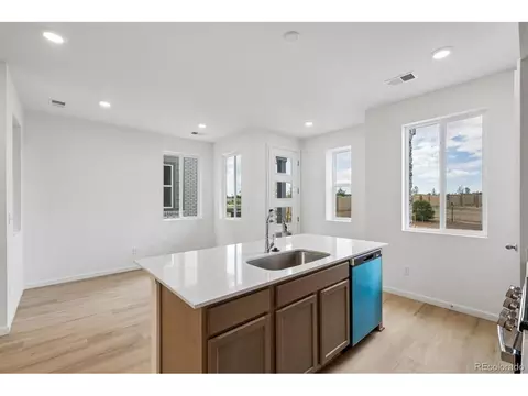 24185 E 30th Pl, Aurora, CO 80019 photo 5