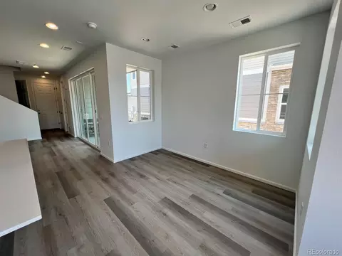 21181 E 67th Ave, Aurora, CO 80019 photo 3