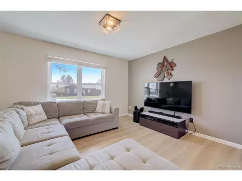 1749 E 97th Dr, Thornton, CO 80229 photo 5