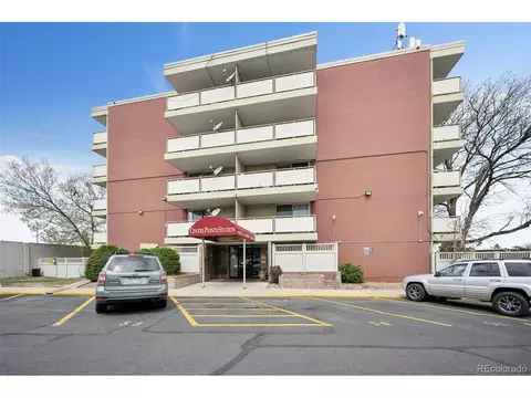 4600 E Asbury Cir #208, Denver, CO 80222
