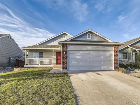 685 Branding Iron Ln, Castle Rock, CO 80104