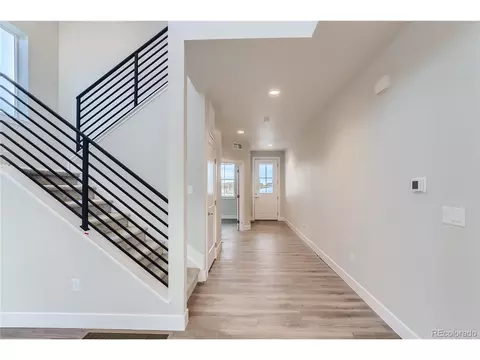 2760 E 102nd Pl, Thornton, CO 80229 photo 4