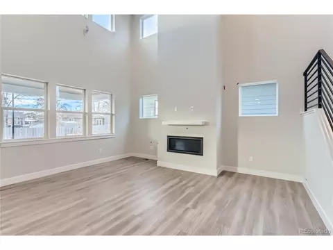 2760 E 102nd Pl, Thornton, CO 80229 photo 5