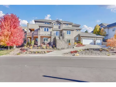 22481 E Peakview Dr, Aurora, CO 80016