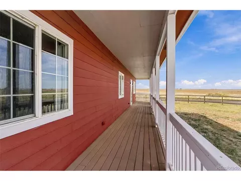 Exterior - 50000 E 112th Ave, Bennett, CO 80102 photo 2 of 9