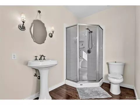 Bath - 50000 E 112th Ave, Bennett, CO 80102 photo 3 of 4
