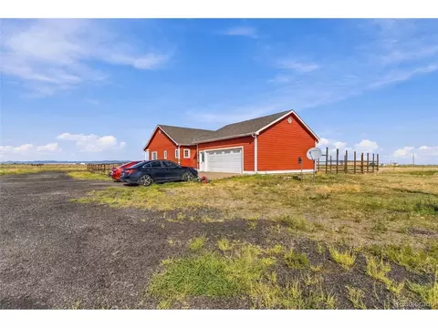 Exterior - 50000 E 112th Ave, Bennett, CO 80102 photo 4 of 9