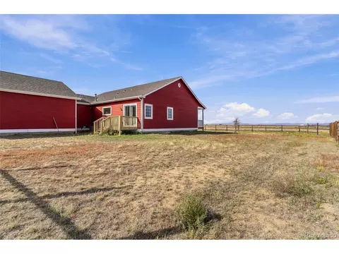 Exterior - 50000 E 112th Ave, Bennett, CO 80102 photo 7 of 9