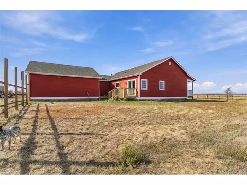 Exterior - 50000 E 112th Ave, Bennett, CO 80102 photo 6 of 9