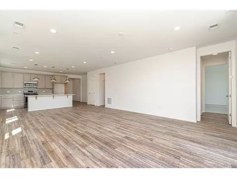 27696 E 10th Dr, Aurora, CO 80018 photo 13