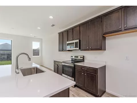 27696 E 10th Dr, Aurora, CO 80018 photo 11