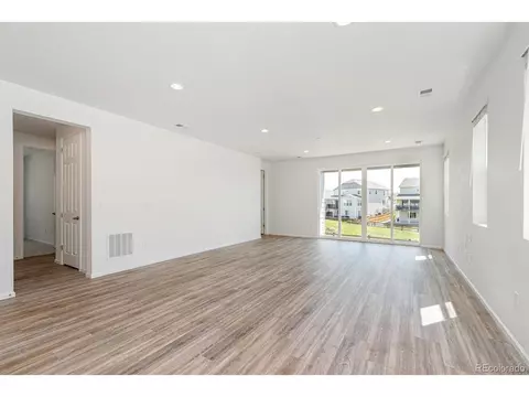 27696 E 10th Dr, Aurora, CO 80018 photo 12