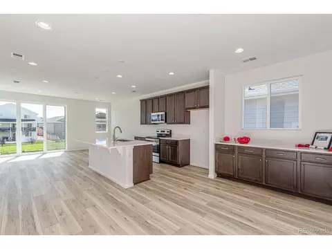 27696 E 10th Dr, Aurora, CO 80018 photo 7