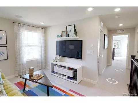 21131 E 63rd Dr, Aurora, CO 80019 photo 4