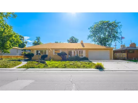1085 Kingston St, Aurora, CO 80010