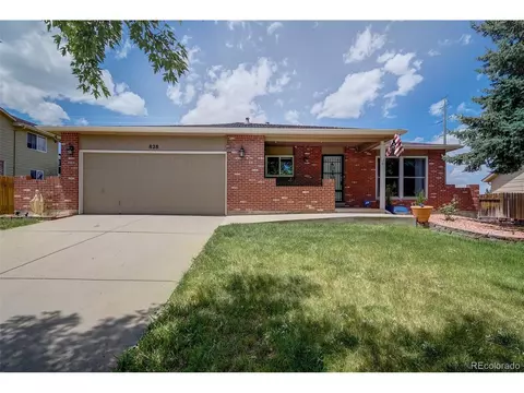 828 Mercury Cir, Lone Tree, CO 80124