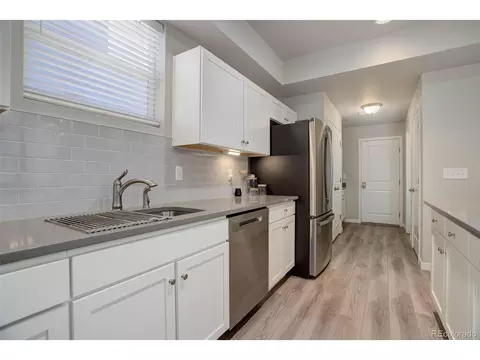 Kitchen - 28418 E 8th Pl, Watkins, CO 80137 photo 4 of 4