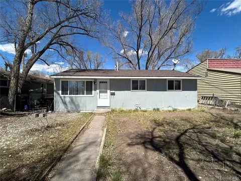 405 11th St, Alamosa, CO 81101