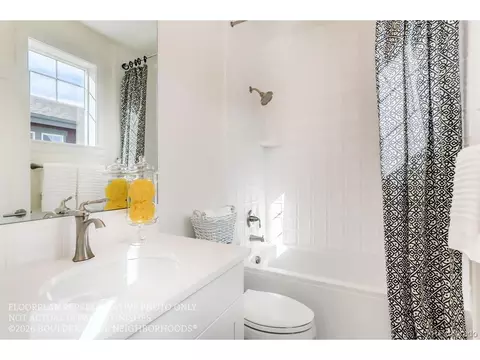 Bath - 5531 Peacock Pl, Boulder, CO 80303 photo 5 of 5