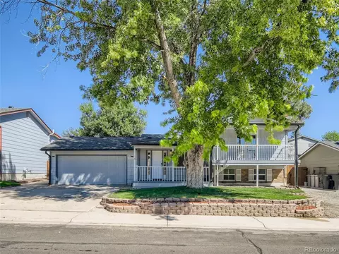 2465 E 98th Way, Thornton, CO 80229 photo 2