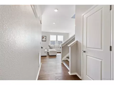 27640 E 7th Ln, Aurora, CO 80018 photo 4