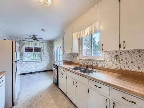 Undisclosed, Arvada, CO 80003 photo 10