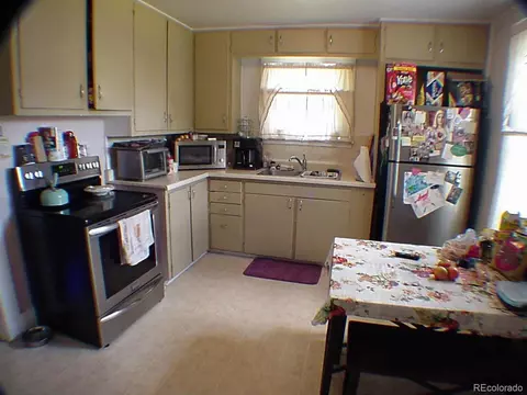 623 E 47th Ave, Denver, CO 80216 photo 3
