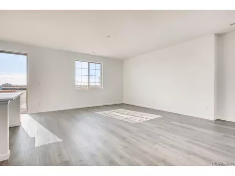 27657 E Maple Ave, Aurora, CO 80018 photo 7