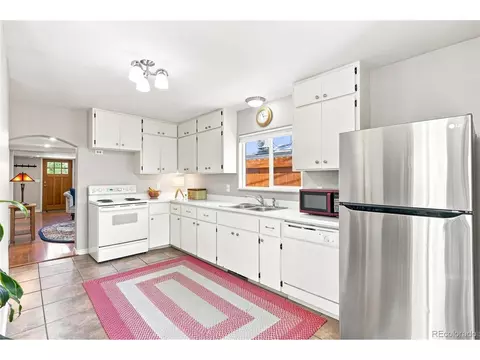 Kitchen - 317 3rd Ave, Lyons, CO 80540 photo 2 of 3