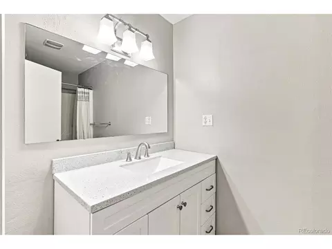 Bath - 317 3rd Ave, Lyons, CO 80540 photo 2 of 2