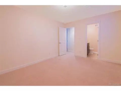 8592 E Iliff Dr, Denver, CO 80231 photo 22