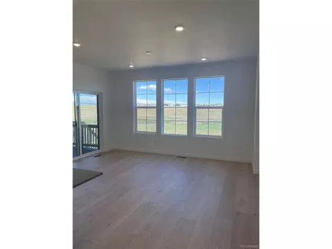 6739 Juniper Dr, Thornton, CO 80602 photo 4