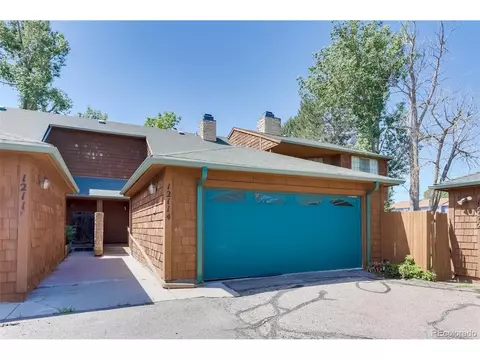 12114 E 2nd Dr, Aurora, CO 80011