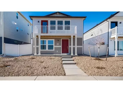 46559 Gold Prairie Dr, Bennett, CO 80102