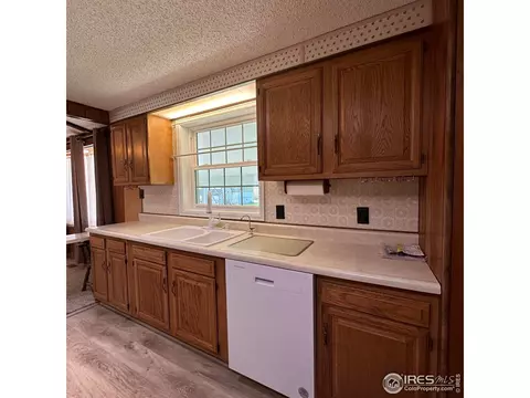 220 Washington Ave #12, Bennett, CO 80102 photo 3
