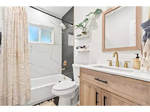 Bath - 6001 Carr St, Arvada, CO 80004 photo 1 of 4