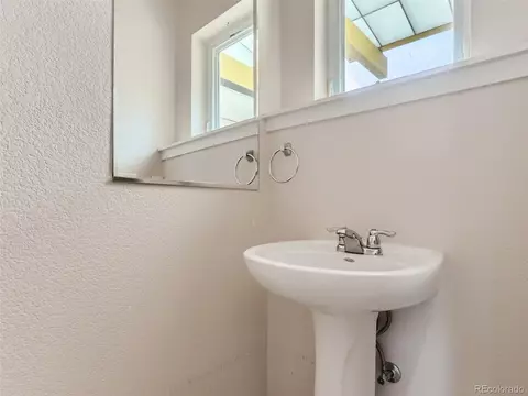 3133 Blake St #5, Denver, CO 80205 photo 10