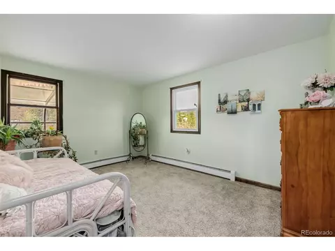 Bedroom - 37 High View Ln, Boulder, CO 80302 photo 3 of 4