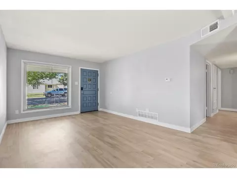Living - 940 Vaughn St, Aurora, CO 80011 photo 4 of 5