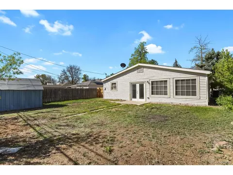 Exterior - 940 Vaughn St, Aurora, CO 80011 photo 3 of 3