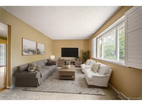 1115 Ouray St, Aurora, CO 80011