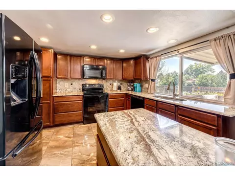 12618 E Bates Cir, Aurora, CO 80014 photo 13