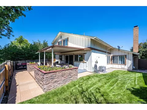 12618 E Bates Cir, Aurora, CO 80014 photo 2