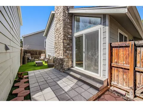 11982 E Cornell Cir, Aurora, CO 80014