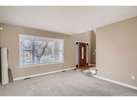 20992 E Crestline Cir, Centennial, CO 80015 photo 5