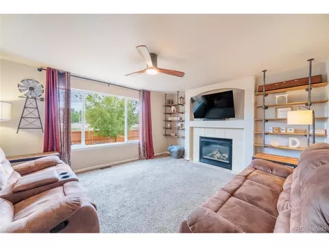 Living - 11285 Daisy Ct, Longmont, CO 80504 photo 1 of 4