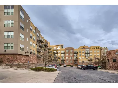 9079 E Panorama Cir #207, Englewood, CO 80112 photo 2